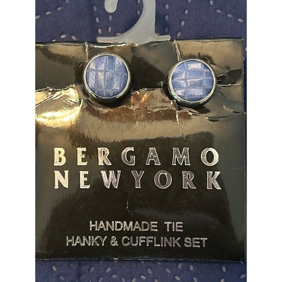 Bergamo New York Other - New Bergamo New York Blue Silver Cuff Links New Old Stock No Handkerchief